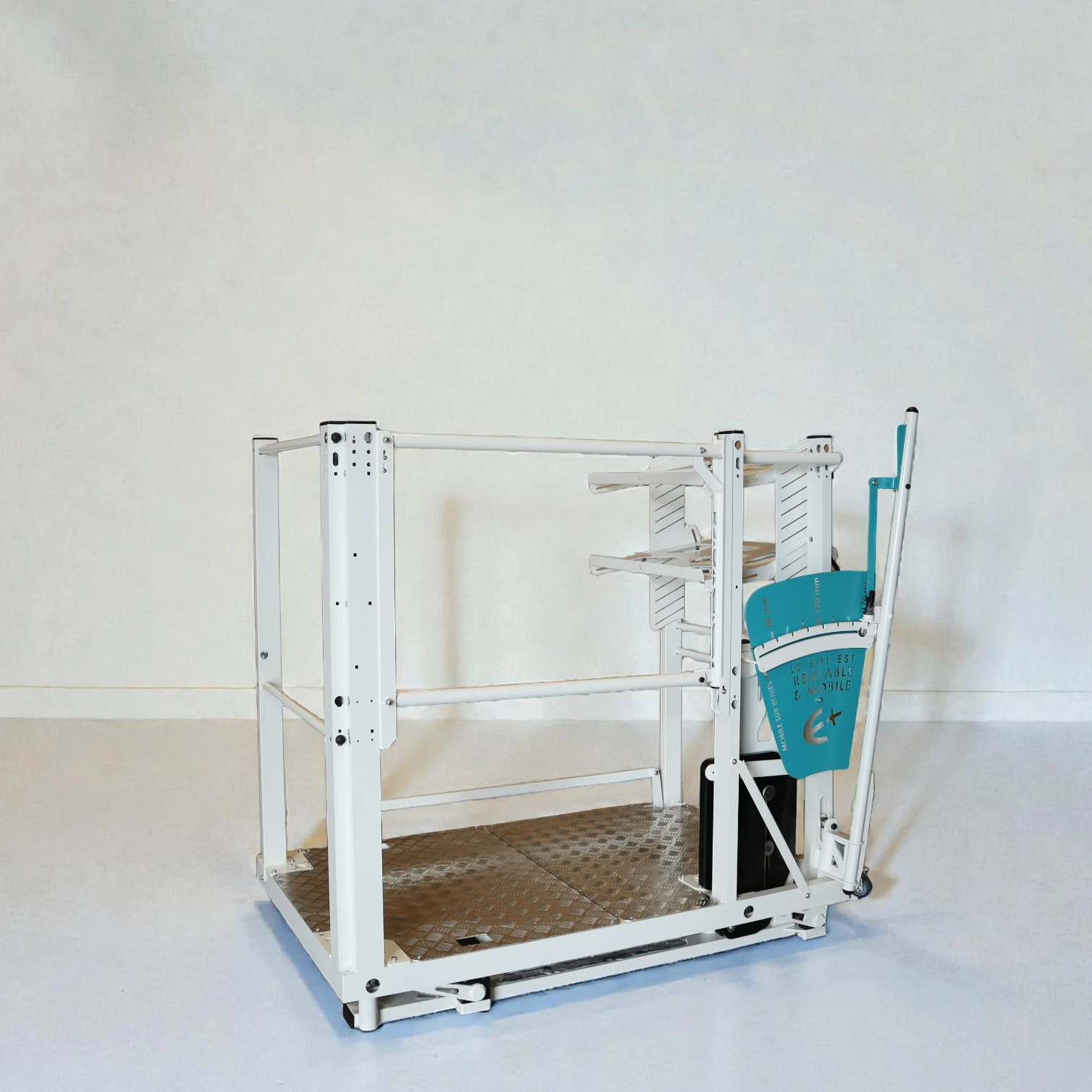 Estrade mobile mécanique